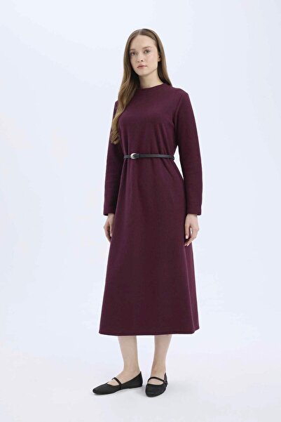 DeFacto Regular Fit Bisiklet Yaka Uzun Kollu Kemerli Selanik Kumaş Maxi Tesettür Elbise E5790AX25SP