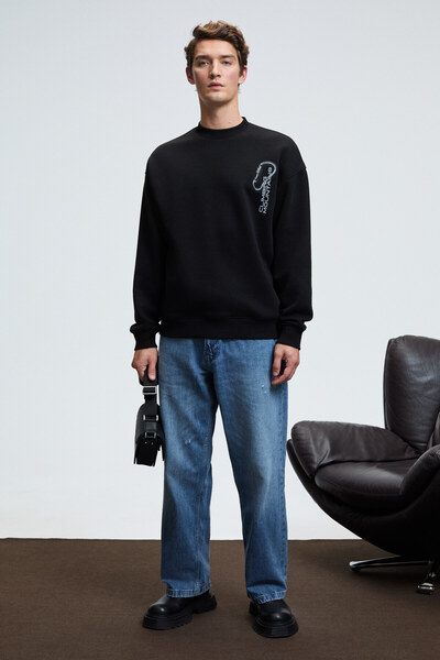 GRIMELANGE Ανδρικό μπλουζάκι ALDEN με στρογγυλή λαιμόκοψη και στάμπα στο στήθος και την πλάτη, χαλαρή εφαρμογή, μαύρο φούτερ