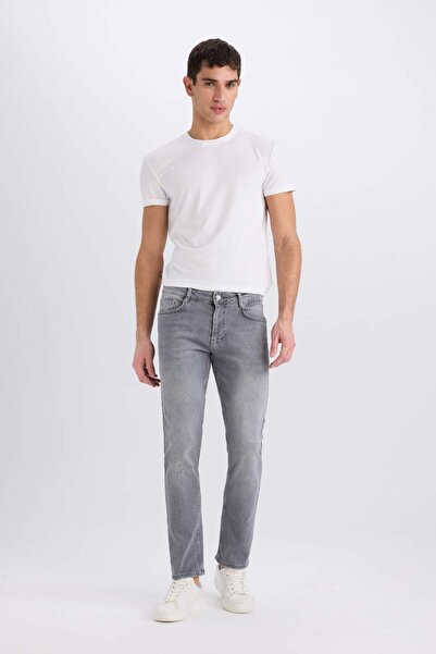 DeFacto Pedro Slim Fit Dar Kalıp Normal Bel Dar Paça Jean Pantolon E8506AX24WN