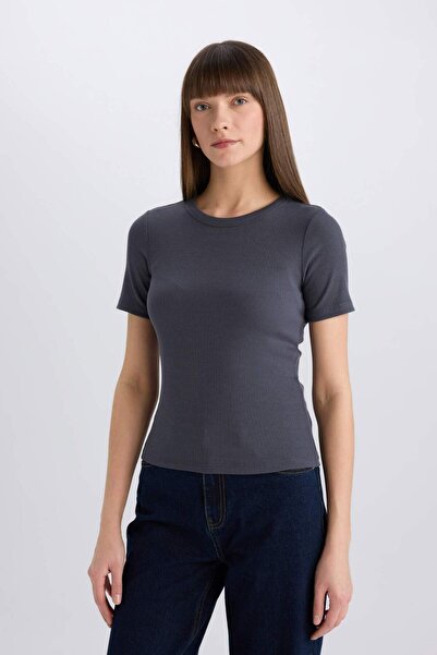 DeFacto Μπλουζάκι με κοντό μανίκι με λεπτή εφαρμογή με ραβδωτή λαιμόκοψη C0097AX25SP