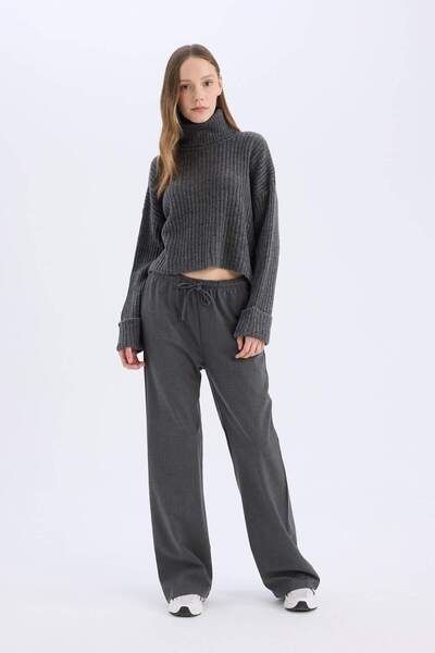 DeFacto Afra X Coool Wide Leg Kumaş Palazzo Pantolon Geniş Bol Paça Beli Lastikli Cepli C1428ax25sp