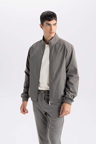 DeFacto Slim Fit Dar Kesim Dik Yaka Astarlı Fermuarlı Cepli Mevsimlik Baharlık Mont D7338AX25SP