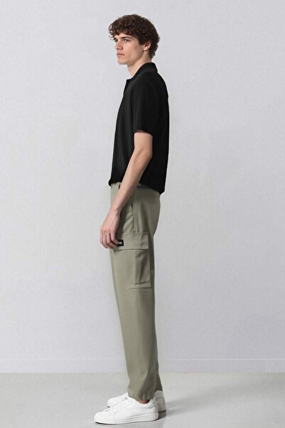 DeFacto Relax Fit Rahat Kesim Yazlık Pantolon Kargo Cepli Düz Paça D5967AX25SP