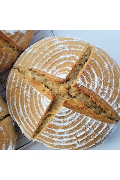 RAW AND CAKE Ekşi Maya Karakılçık Ekmeği