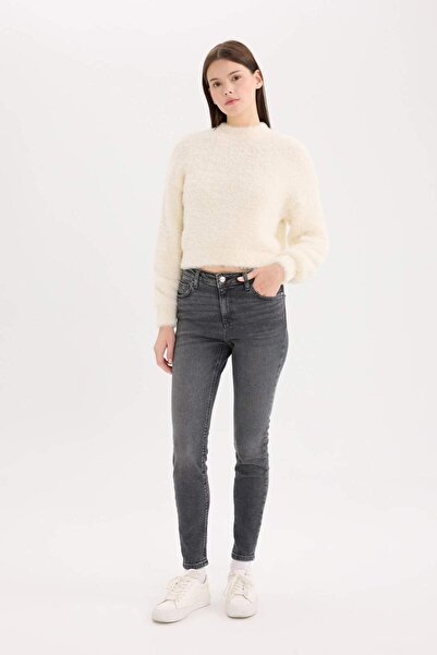 DeFacto Skinny Fit Yüksek Bel Düz Paça Uzun Jean Görünümlü Yıkamalı Pantolon D5047AX24CW