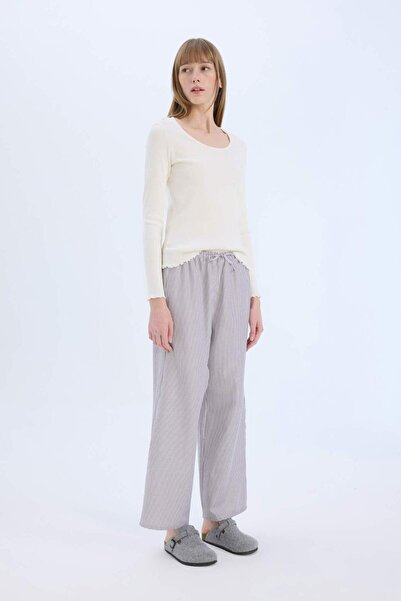 DeFacto Pijama Takımı Regular Fit Poplin Uzun Kollu Üst Çizgili Uzun Alt-Fall in Love E2349AX24WN