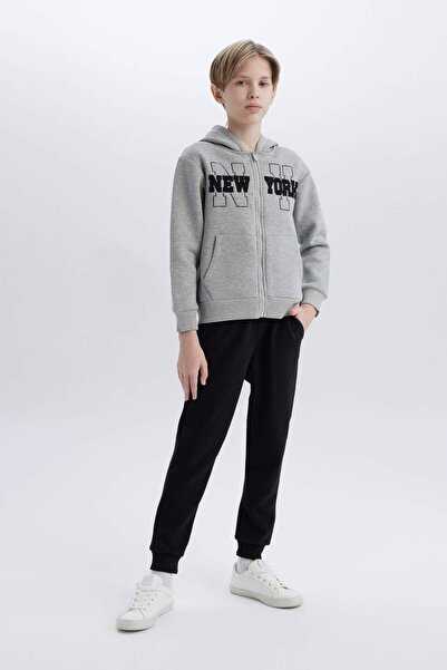 DeFacto Erkek Çocuk 2'li Takım Kapüşonlu Baskılı Fermuarlı Sweatshirt Beli Lastikli Eşofman Altı D2035A824AU