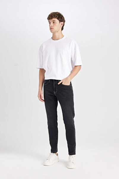 DeFacto Slim Tapered Fit Dar Kalıp Normal Bel Daralan Paça Jean Pantolon D8748AX25SP