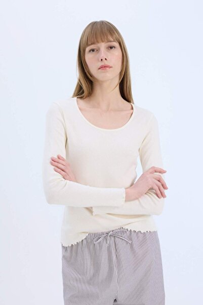 DeFacto Pijama Takımı Regular Fit Poplin Uzun Kollu Üst Çizgili Uzun Alt-Fall in Love E2349AX24WN