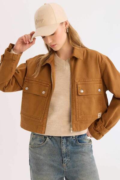 DeFacto Coool Crop Dik Yaka Fermuarlı Cepli Gabardin Ceket E4029AX25SP