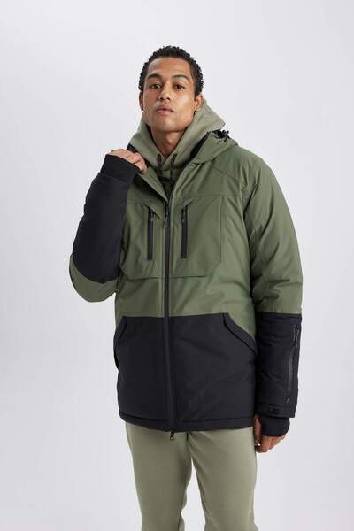 DeFacto DeFactoFit Kayak Montu Su İtici Rüzgar Geçirmez Kapüşonlu Fermuarlı Eldiven Detaylı Ultra Korumalı A