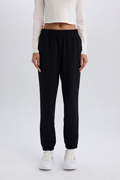 DeFacto DeFactoFit Standart Fit Cepli Jogger Paça Sporcu İnce Eşofman Altı D7124AX25SP
