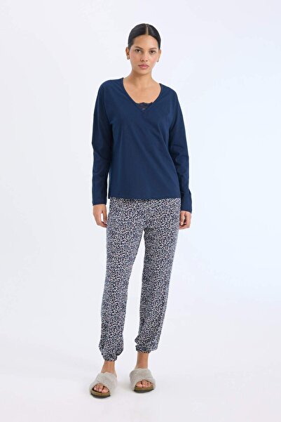 DeFacto Pijama Takımı Uzun Kollu Üst Desenli Uzun Altı-Fall in Love E2357AX24WN