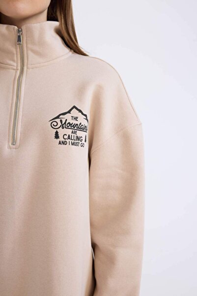 DeFacto Relax Fit Yarım Fermuarlı Dik Yaka Baskılı İçi Yumuşak Tüylü Kalın  Sweatshirt Tunik E5402AX24WN