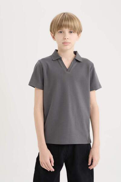 DeFacto Jungen-Polo-T-Shirt mit Apash-Ausschnitt und kurzen Ärmeln D7755A825SM