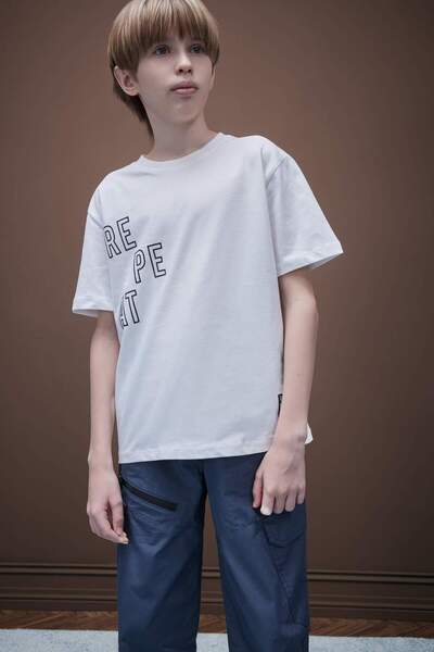 DeFacto Boy's Crew Neck Back Printed Short Sleeve T-Shirt D9505A825Sp