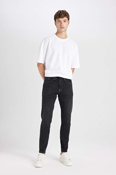 DeFacto Slim Tapered Fit Dar Kalıp Normal Bel Daralan Paça Jean Pantolon D8748AX25SP
