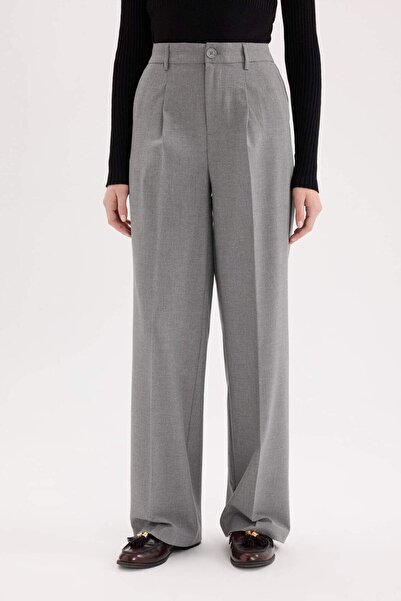 DeFacto Wide Leg Klasik Kumaş Pantolon Geniş Bol Paça Çift Cepli Yüksek Bel Standart Boy Basic Düz D4360AX25