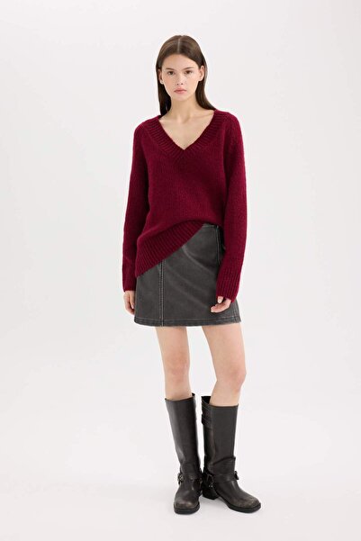 DeFacto Oversize Wide Fit V-Neck Basic Plain Burgundy Knitwear Sweater A3264Ax24Cw