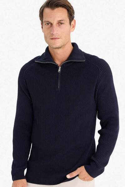 DeFacto Standart Fit Stand Collar Zip Knitwear Sweater D4209Ax24Wn