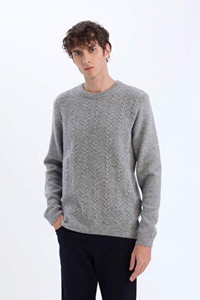 DeFacto Standard-Fit-Strickpullover mit Rundhalsausschnitt E1007AX24WN