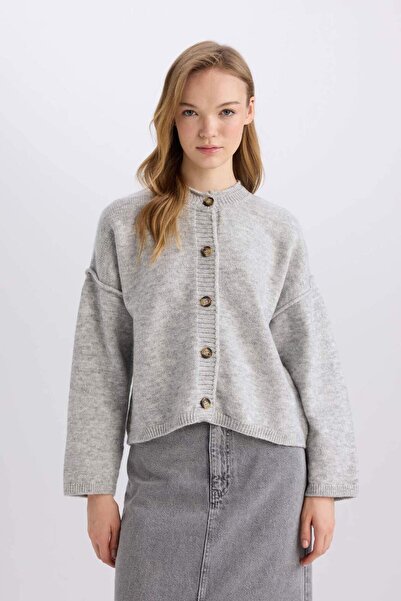 DeFacto Regular Fit Crew Neck Buttoned Knitwear Cardigan E4612Ax24Wn