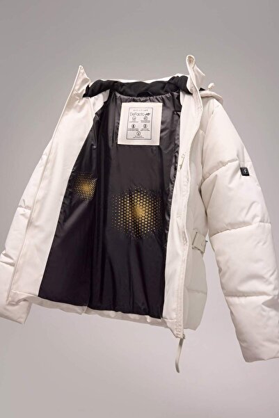 DeFacto معطف مقاوم للماء ذو قصة عادية ومزود بسحاب وقابل للتدفئة عبر USB طراز K بغطاء رأس C8760AX24WN