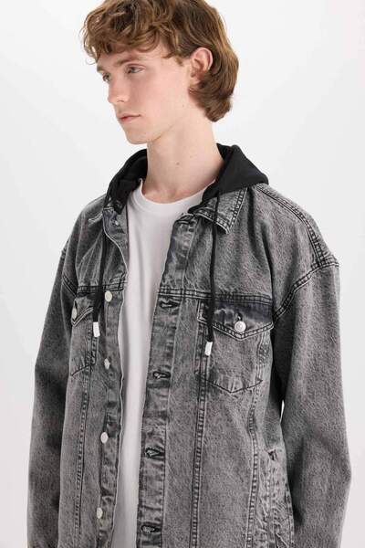 DeFacto 100% Cotton Oversize Wide Fit Hooded Buttoned Seasonal Spring Denim Jacket D0416Ax24Au
