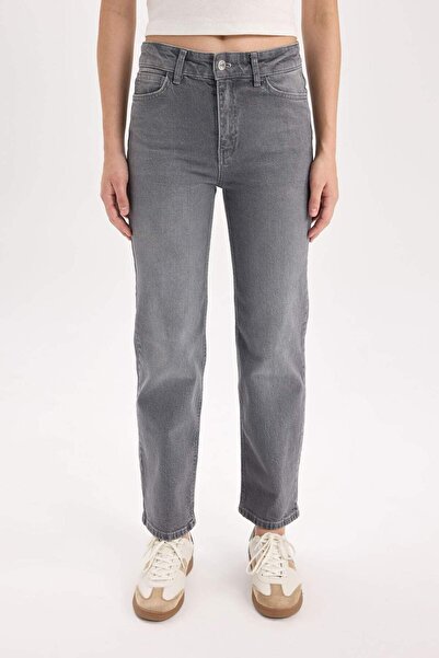 DeFacto Comfort Straight Yüksek Bel Bilek Boy Jean Yıkamalı Pantolon E3413AXNS
