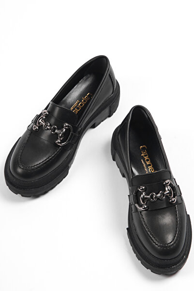 Capone Outfitters Mokasyny damskie Trak Sole z owalną klamrą i metalową klamrą