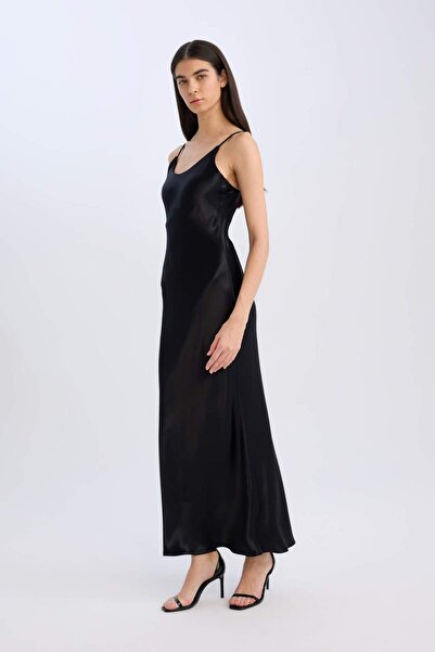 DeFacto Slim Fit Dar Kesim Viskon Askılı Maxi Siyah Abiye Elbise E2977AX24WN