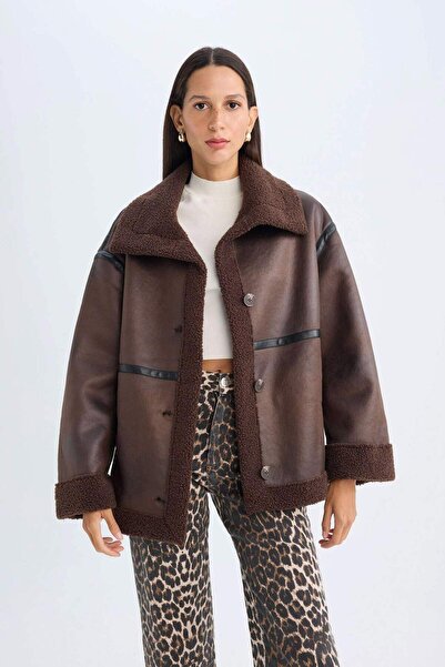 DeFacto Bequemer Polokragenmantel mit Knöpfen und Taschen, saisonales Plüschfutter D3994AX24WN