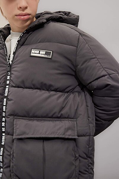 DeFacto Erkek Çocuk Su Geçirmez Kapüşonlu Parka C8919A824WN