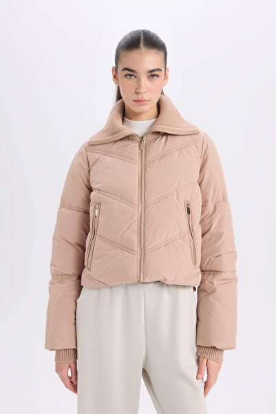 DeFacto Regular Fit Su Geçirmez Mont Fermuarlı Cepli C9704AX24WN