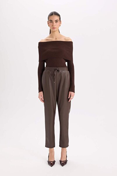 DeFacto Χειμερινό παντελόνι Jogger με ψηλόμεσο τσέπες και κανονικό πόδι από συνθετικό δέρμα V8072AZ24WN