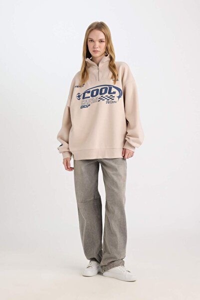 DeFacto Coool Oversize Wide Fit Half Zipper Printed Thick Sweatshirt D7565Ax24Wn