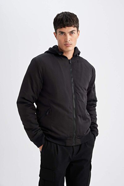 DeFacto Slim Fit Çıkarılabilir Kapüşonlu Fermuarlı Çift Cepli Mevsimlik Hafif Bomber Mont Ceket C5908ax24wn
