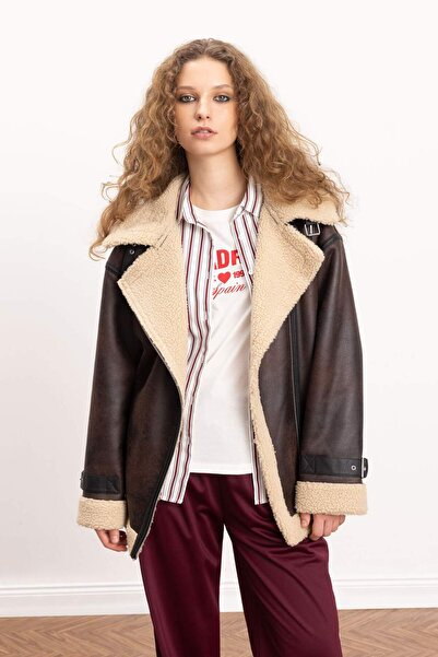 DeFacto Яке Relax Fit с плюшена подплата, двойно закопчаване, цип и колан C9465AX24WN