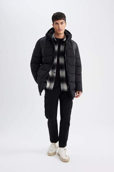 DeFacto Слім-фіт, вузький крій, підкладка, капюшон, блискавка, кишені, зимовий парка C5712AX24WN