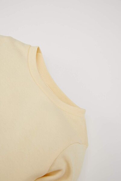 DeFacto Kız Bebek Pijama Takımı Gökkuşağı Baskılı Uzun Kollu Üst Beli Lastikli Alt D8647A524AU