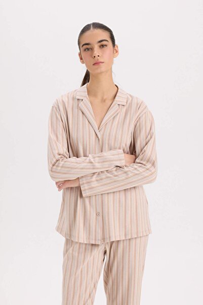 DeFacto Fall in Love  Pijama Takım Uzun Kollu Düğmeli Üst Beli Lastikli Uzun Alt D2260AX24WN