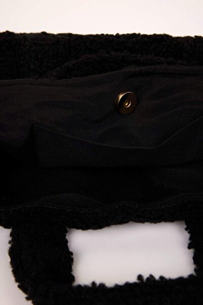 DeFacto Kadın Basic Düz Pelüş Çapraz Çanta Y8623AZNS