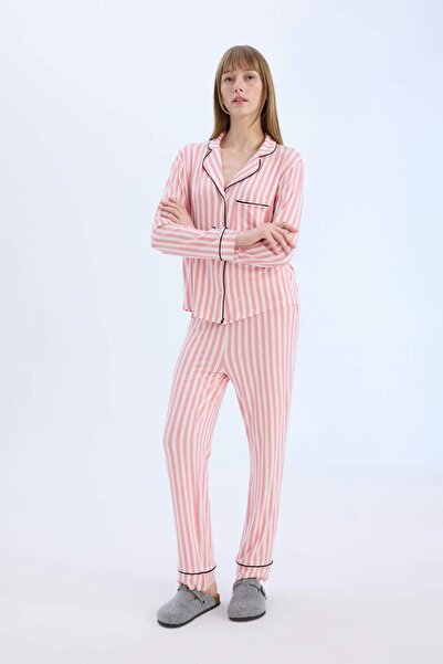DeFacto Pajama Set to Fall in Love - Long Sleeve, Patterned, Regular Fit D6845Ax24Au