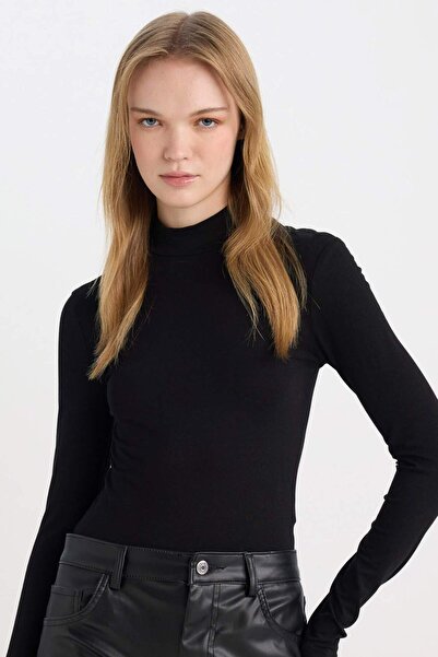 DeFacto Coool Half Turtleneck Basic Solid Long Sleeve Bodysuit D8034Ax24Wn