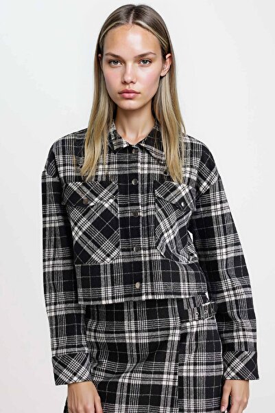 DeFacto Coool Oversize Geniş Kalıp Crop Cepli Kalın Flanel Uzun Kollu Ceket Gömlek D7914AX24AU