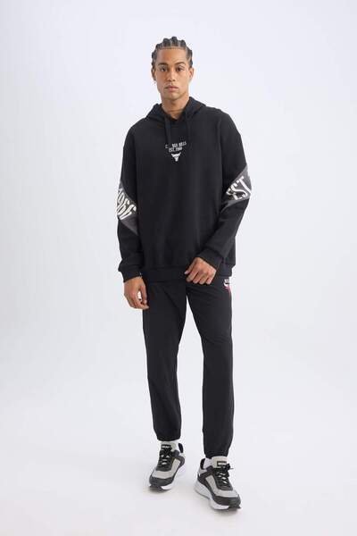DeFacto DeFactoFit Jogger Eşofman Altı NBA Chicago Bulls Slim Fit Dar Kesim Cepli Lastikli Paça D5631AX24AU