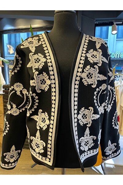 By-esq سترة نسائية منقوشة ومطرزة من القطن من كوتون