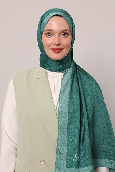 Levidor Ring Patterned Monogram Shawl