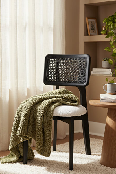 Woodenbend Mirla Siyah Ahşap Hazeranlı Sandalye 1 Adet – Modern İskandinav ve Konforlu Tasarım