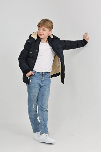 Wild Flower Erkek Çocuk Kışlık Yoğun Elyaf Dolum İç Kısmı Polar Astarlı Kapüşonlu Erkek Mont Kaban